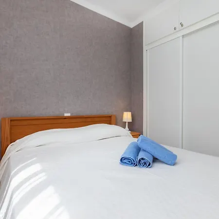 Gaviotas D'amunt By Interhome * Llança
